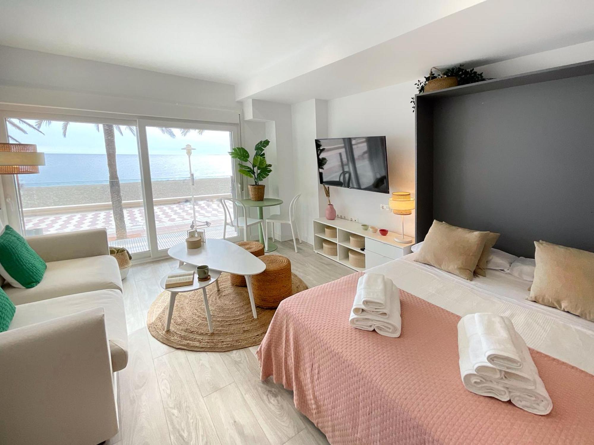 Cs7 Kaleria Suites Almeria Exterior foto