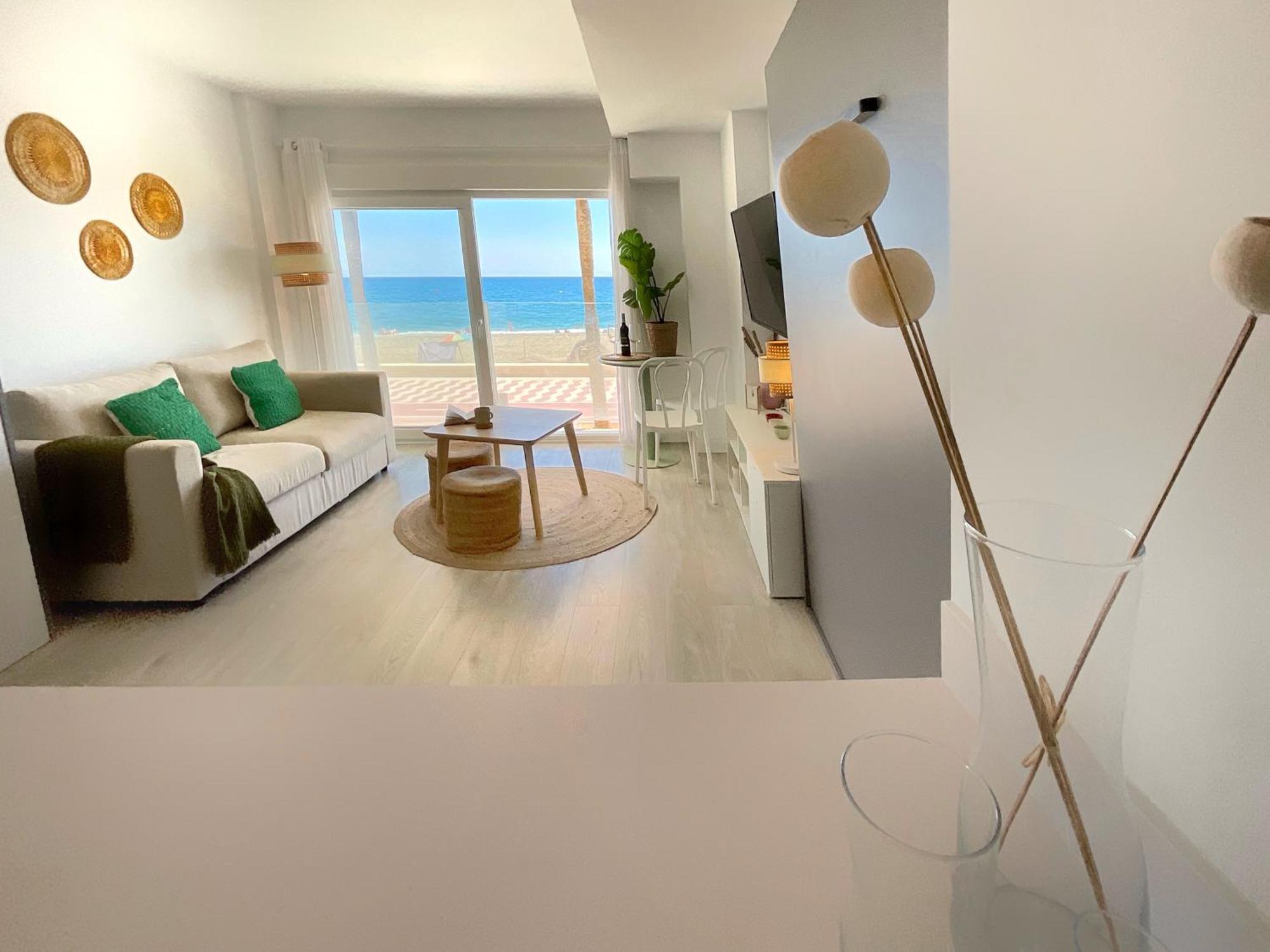 Cs7 Kaleria Suites Almeria Exterior foto